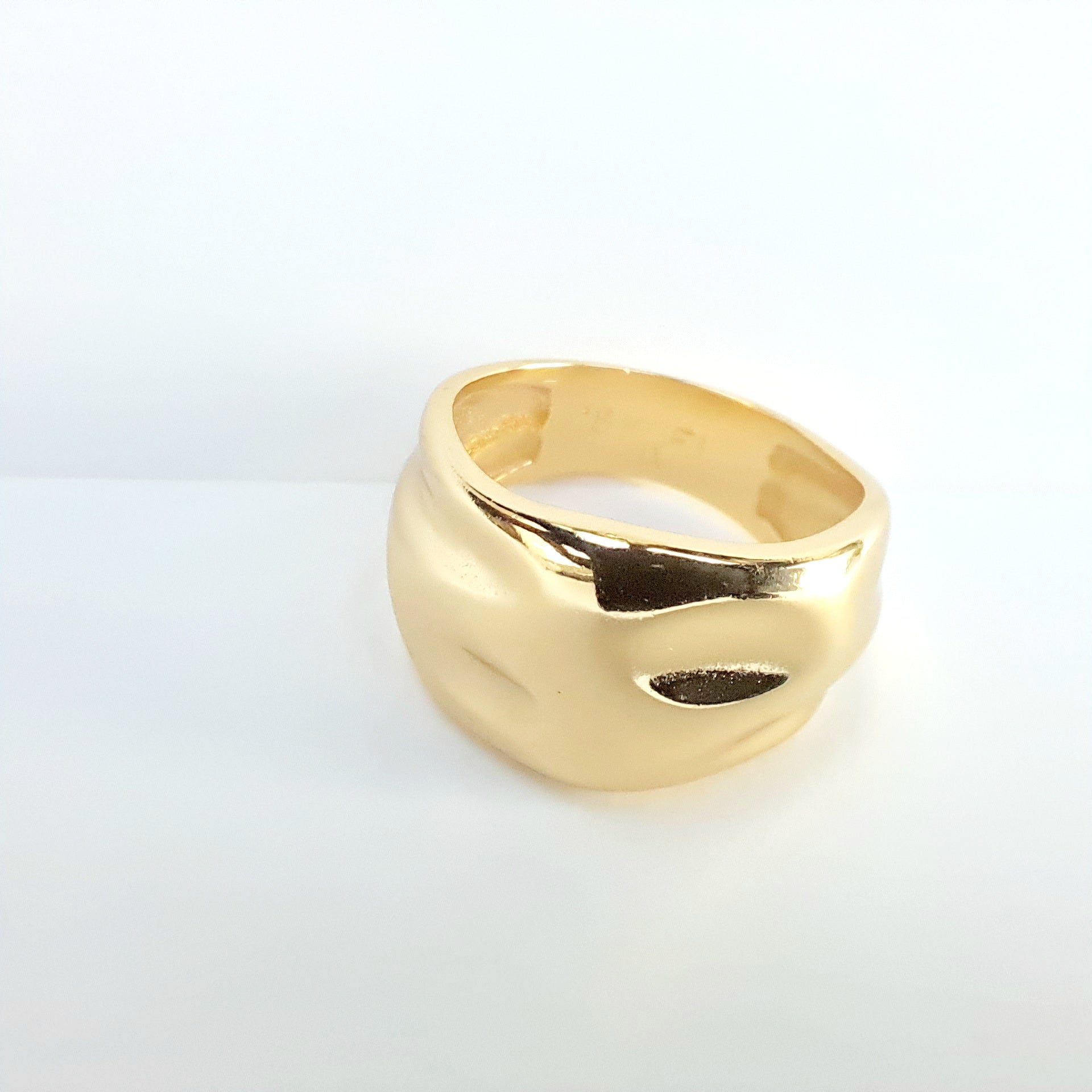 Mmiri Ring