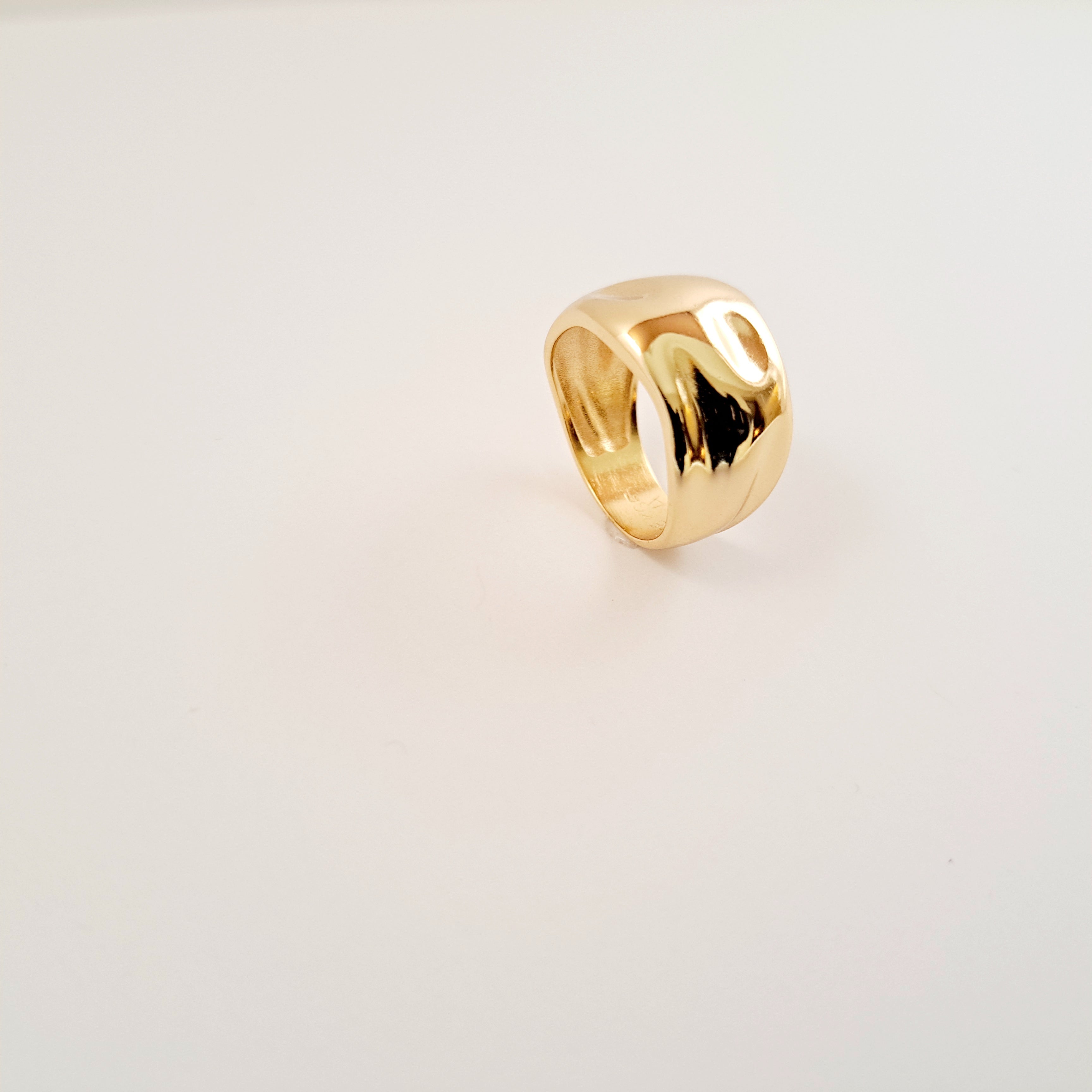 Mmiri Ring