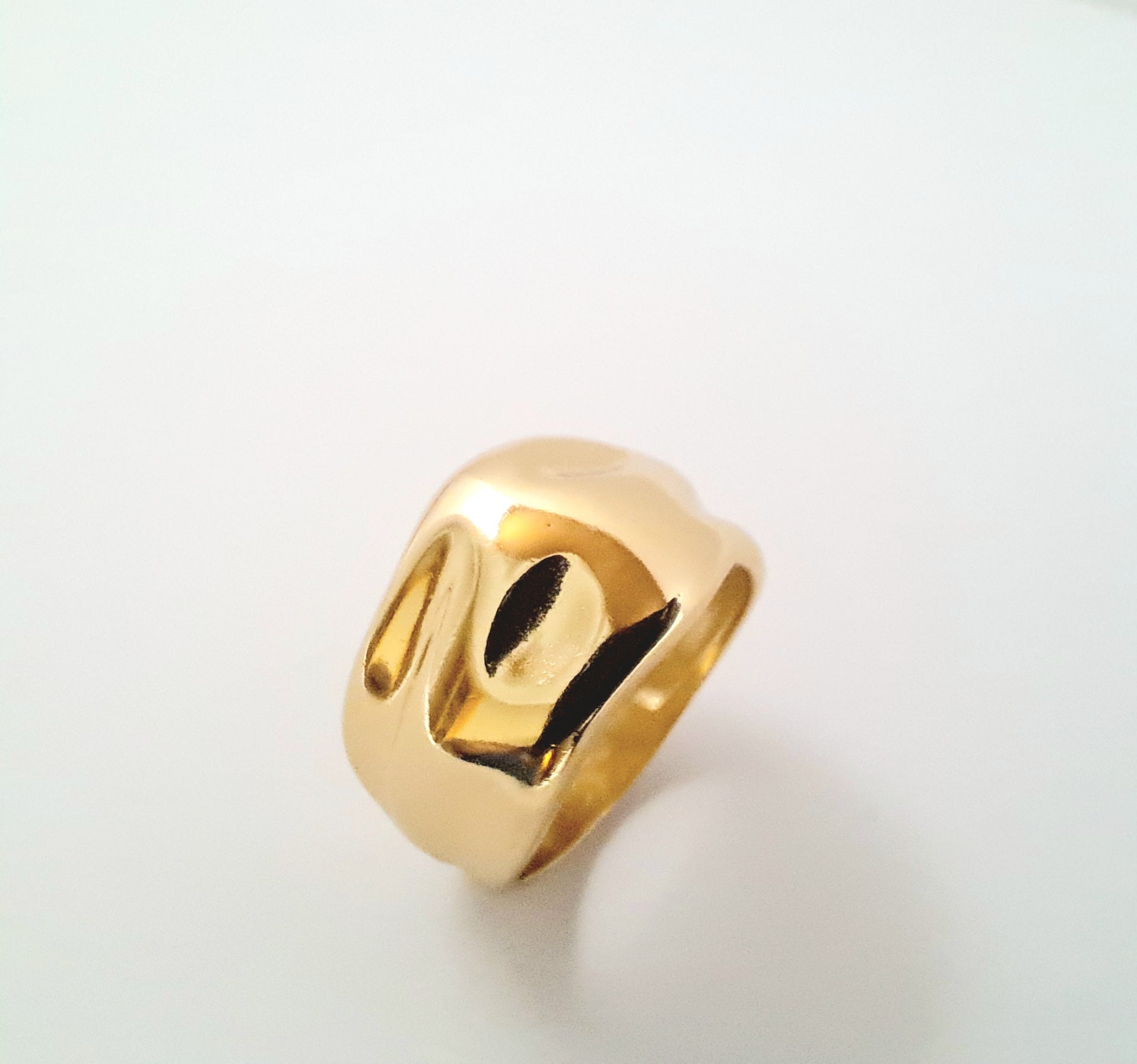 Mmiri Ring