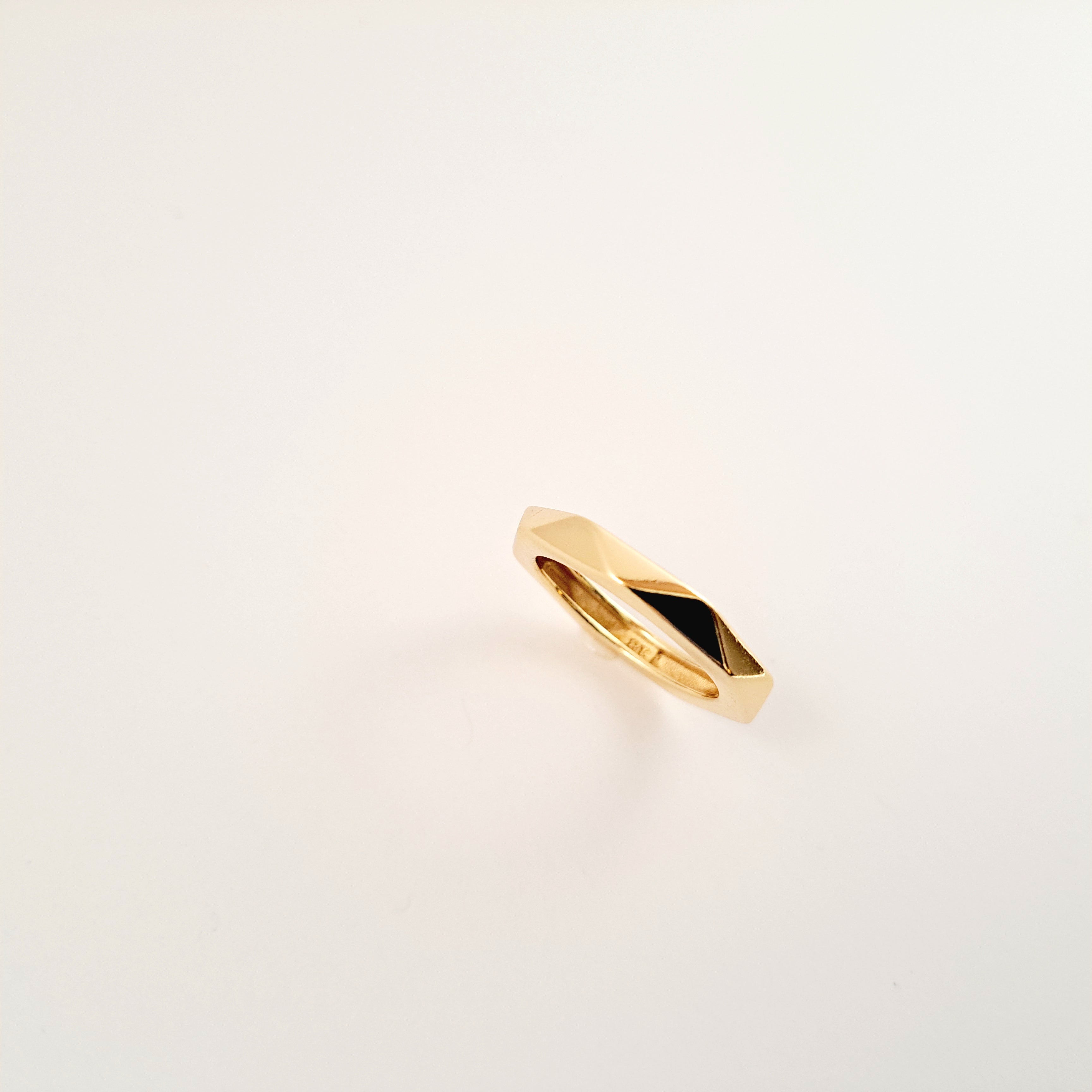 Geo Ring